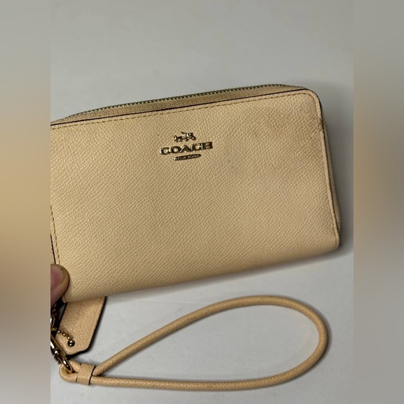 Coach Beige Leather Zip Around Wristlet Wallet - Picture 4 of 8